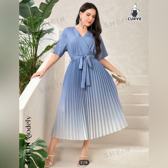 Long dress - Picture 4 of 5